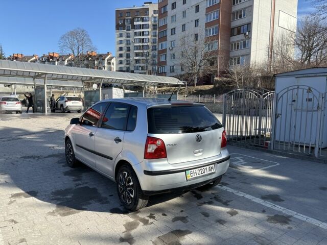 Серый Фольксваген Поло, объемом двигателя 1.4 л и пробегом 203 тыс. км за 4300 $, фото 3 на Automoto.ua
