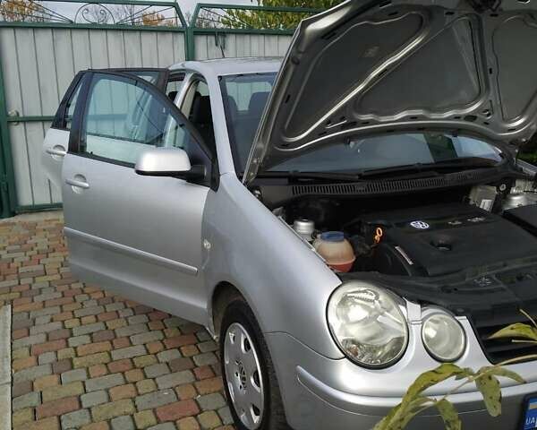 Серый Фольксваген Поло, объемом двигателя 1.39 л и пробегом 140 тыс. км за 4200 $, фото 8 на Automoto.ua