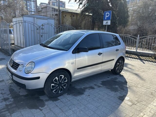 Серый Фольксваген Поло, объемом двигателя 1.4 л и пробегом 203 тыс. км за 4300 $, фото 2 на Automoto.ua