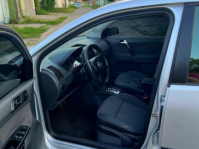 Сірий Фольксваген Поло, об'ємом двигуна 1.4 л та пробігом 95 тис. км за 4700 $, фото 4 на Automoto.ua