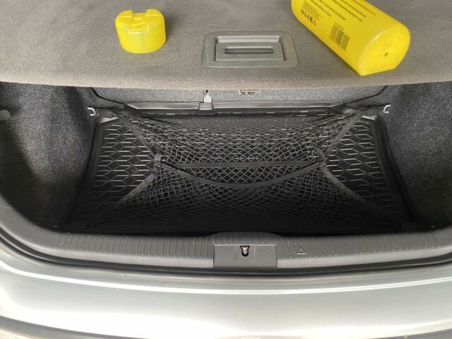 Серый Фольксваген Поло, объемом двигателя 1.2 л и пробегом 180 тыс. км за 3800 $, фото 3 на Automoto.ua