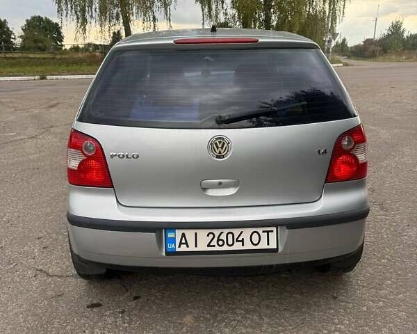 Серый Фольксваген Поло, объемом двигателя 1.4 л и пробегом 250 тыс. км за 4500 $, фото 9 на Automoto.ua