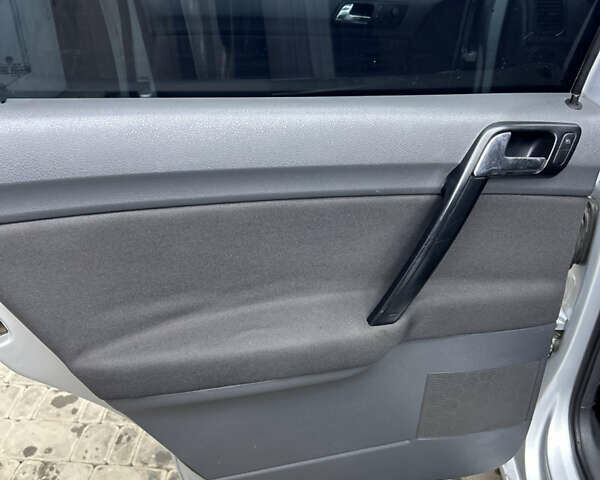 Сірий Фольксваген Поло, об'ємом двигуна 1.39 л та пробігом 270 тис. км за 4100 $, фото 14 на Automoto.ua