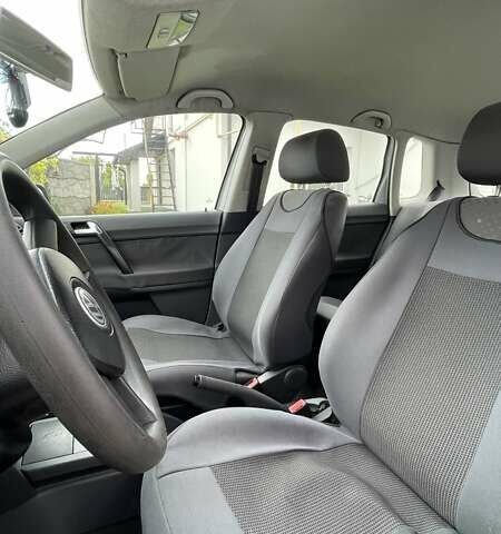 Серый Фольксваген Поло, объемом двигателя 1.39 л и пробегом 331 тыс. км за 3800 $, фото 9 на Automoto.ua