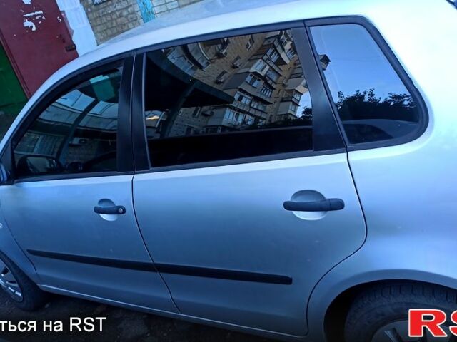 Сірий Фольксваген Поло, об'ємом двигуна 1.2 л та пробігом 128 тис. км за 3500 $, фото 3 на Automoto.ua