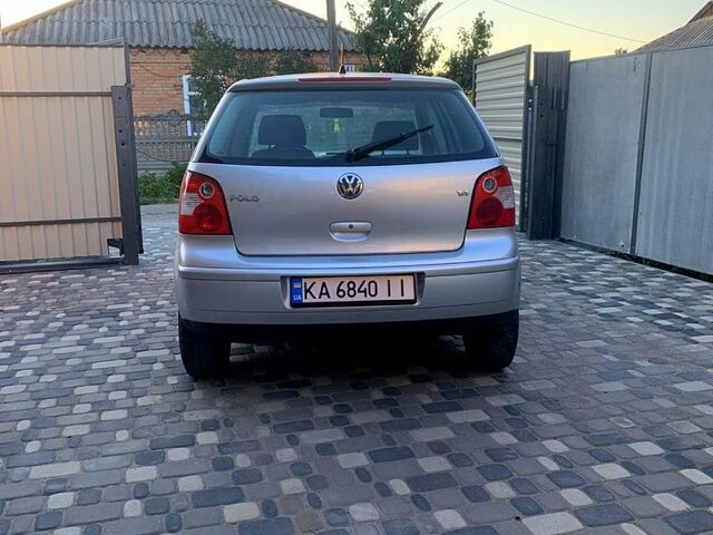 Серый Фольксваген Поло, объемом двигателя 1.4 л и пробегом 219 тыс. км за 4800 $, фото 10 на Automoto.ua