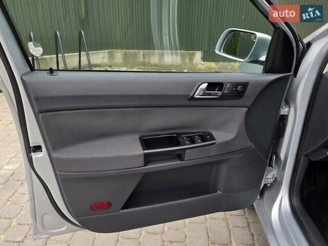 Серый Фольксваген Поло, объемом двигателя 1.4 л и пробегом 224 тыс. км за 4450 $, фото 17 на Automoto.ua