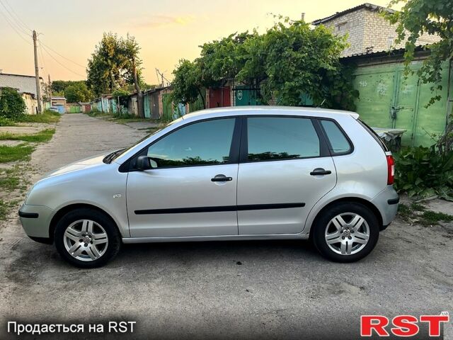 Сірий Фольксваген Поло, об'ємом двигуна 1.4 л та пробігом 95 тис. км за 4700 $, фото 3 на Automoto.ua