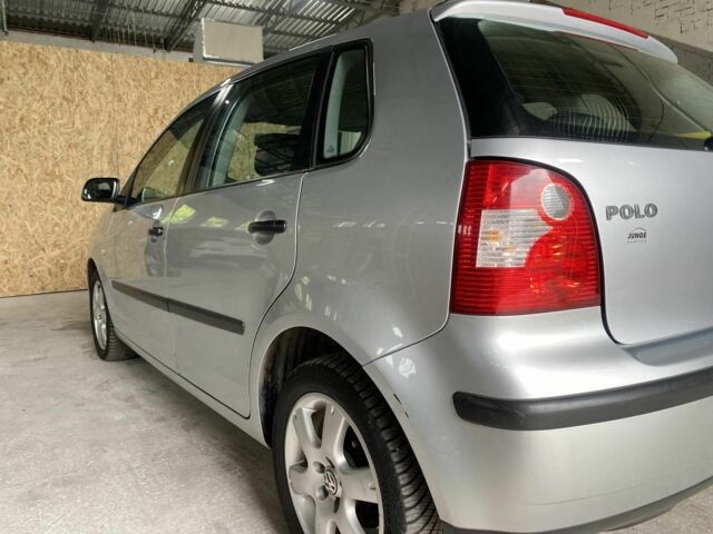 Серый Фольксваген Поло, объемом двигателя 1.2 л и пробегом 180 тыс. км за 3800 $, фото 15 на Automoto.ua