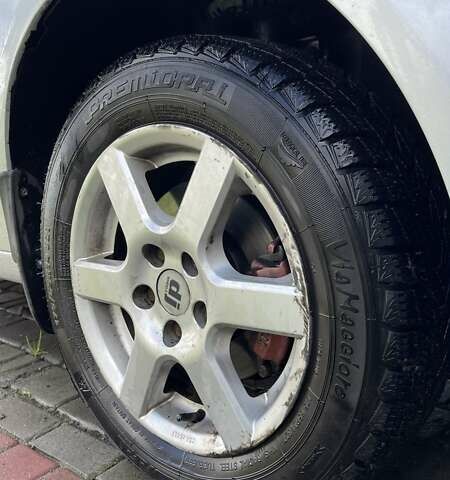 Серый Фольксваген Поло, объемом двигателя 1.39 л и пробегом 331 тыс. км за 3800 $, фото 17 на Automoto.ua