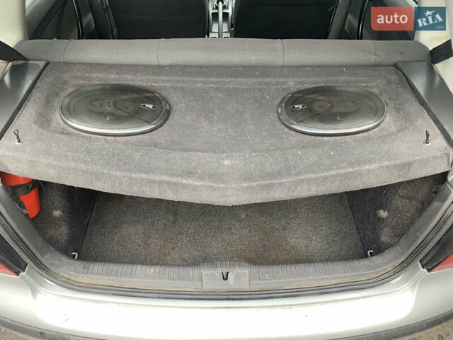 Сірий Фольксваген Поло, об'ємом двигуна 1.2 л та пробігом 212 тис. км за 3000 $, фото 8 на Automoto.ua