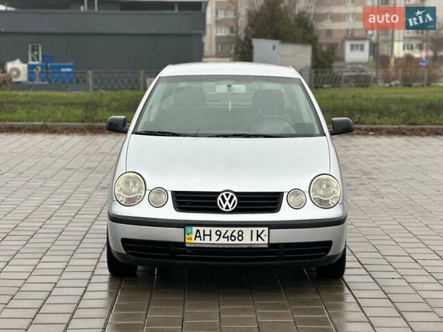 Серый Фольксваген Поло, объемом двигателя 1.2 л и пробегом 250 тыс. км за 3700 $, фото 1 на Automoto.ua