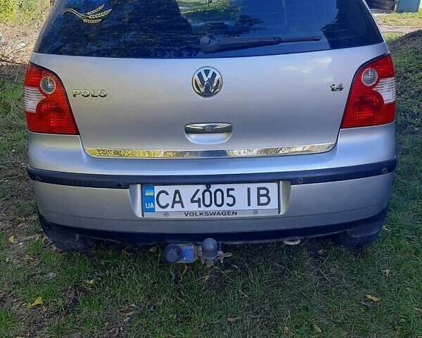 Серый Фольксваген Поло, объемом двигателя 1.4 л и пробегом 164 тыс. км за 5200 $, фото 7 на Automoto.ua