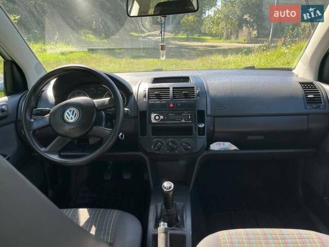 Серый Фольксваген Поло, объемом двигателя 1.4 л и пробегом 207 тыс. км за 4400 $, фото 17 на Automoto.ua