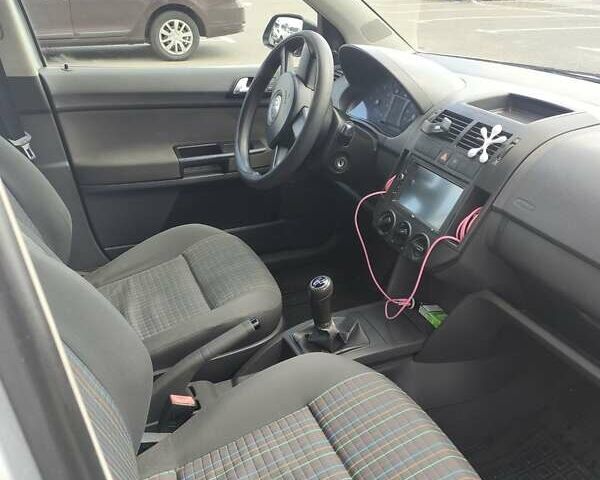 Серый Фольксваген Поло, объемом двигателя 1.9 л и пробегом 273 тыс. км за 4900 $, фото 29 на Automoto.ua