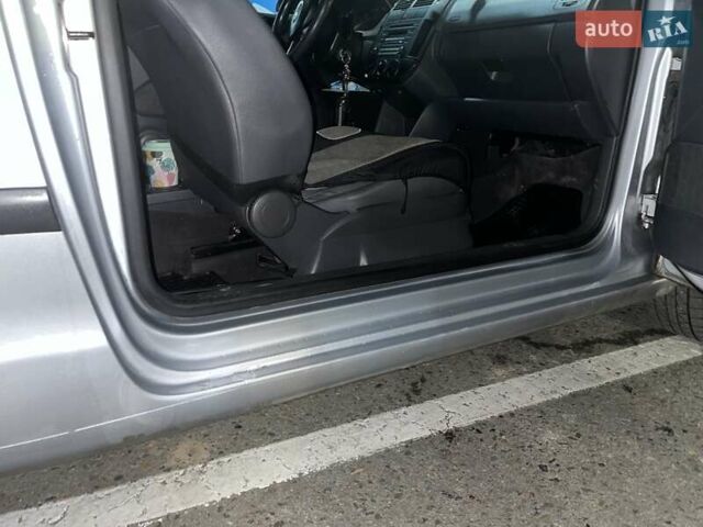 Серый Фольксваген Поло, объемом двигателя 1.42 л и пробегом 323 тыс. км за 4300 $, фото 7 на Automoto.ua