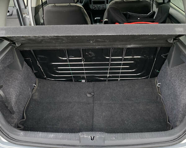 Серый Фольксваген Поло, объемом двигателя 1.39 л и пробегом 170 тыс. км за 4900 $, фото 12 на Automoto.ua