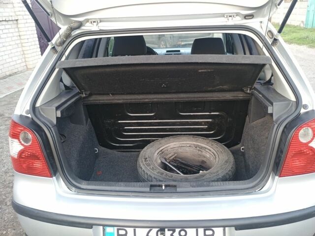 Серый Фольксваген Поло, объемом двигателя 1.4 л и пробегом 201 тыс. км за 4500 $, фото 12 на Automoto.ua