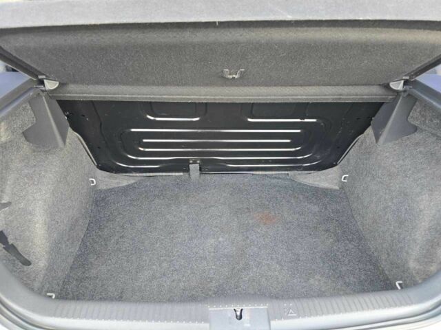 Серый Фольксваген Поло, объемом двигателя 1.4 л и пробегом 199 тыс. км за 5099 $, фото 2 на Automoto.ua