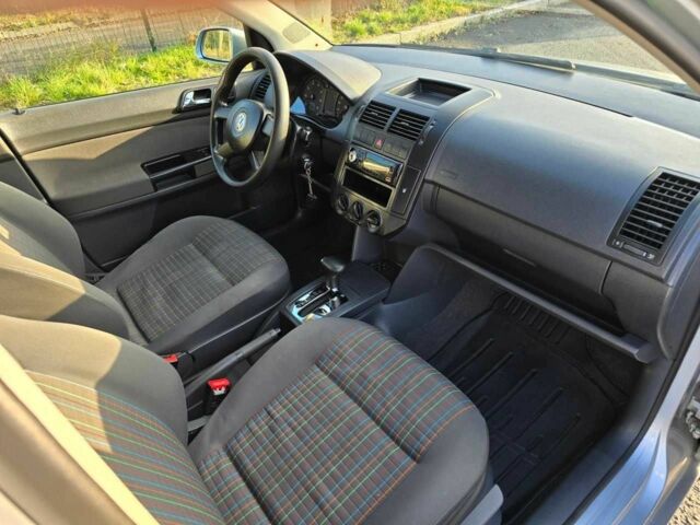 Серый Фольксваген Поло, объемом двигателя 1.4 л и пробегом 199 тыс. км за 5099 $, фото 10 на Automoto.ua