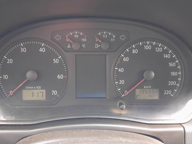 Сірий Фольксваген Поло, об'ємом двигуна 1.4 л та пробігом 195 тис. км за 5800 $, фото 15 на Automoto.ua