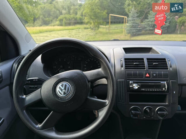 Серый Фольксваген Поло, объемом двигателя 1.39 л и пробегом 133 тыс. км за 4500 $, фото 14 на Automoto.ua