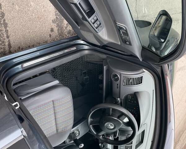 Серый Фольксваген Поло, объемом двигателя 1.39 л и пробегом 208 тыс. км за 4500 $, фото 11 на Automoto.ua