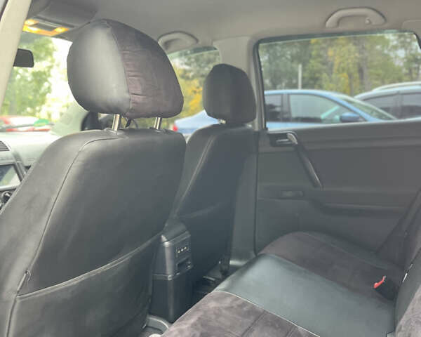 Серый Фольксваген Поло, объемом двигателя 1.2 л и пробегом 234 тыс. км за 4900 $, фото 25 на Automoto.ua