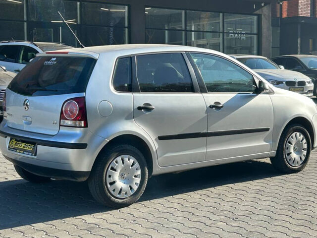 Серый Фольксваген Поло, объемом двигателя 1.4 л и пробегом 199 тыс. км за 5600 $, фото 5 на Automoto.ua