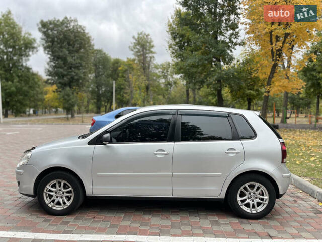 Серый Фольксваген Поло, объемом двигателя 1.2 л и пробегом 234 тыс. км за 4900 $, фото 9 на Automoto.ua