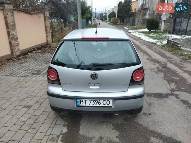 Сірий Фольксваген Поло, об'ємом двигуна 1.2 л та пробігом 204 тис. км за 3900 $, фото 2 на Automoto.ua