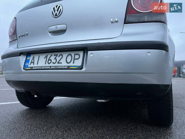 Сірий Фольксваген Поло, об'ємом двигуна 1.4 л та пробігом 113 тис. км за 5200 $, фото 27 на Automoto.ua