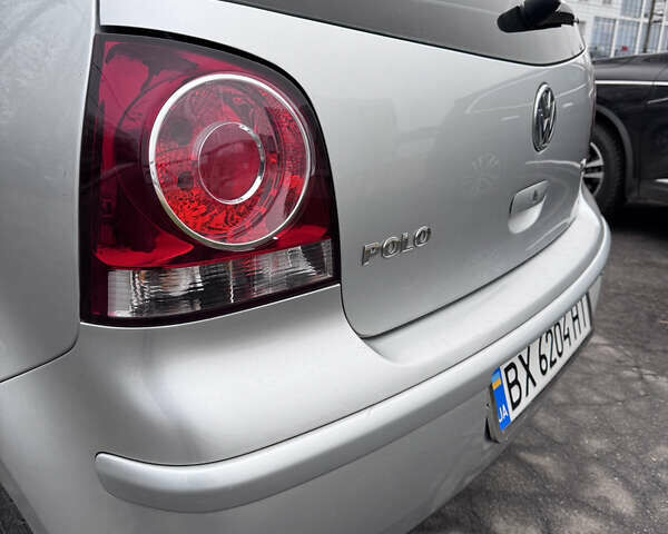 Серый Фольксваген Поло, объемом двигателя 1.4 л и пробегом 199 тыс. км за 4800 $, фото 12 на Automoto.ua