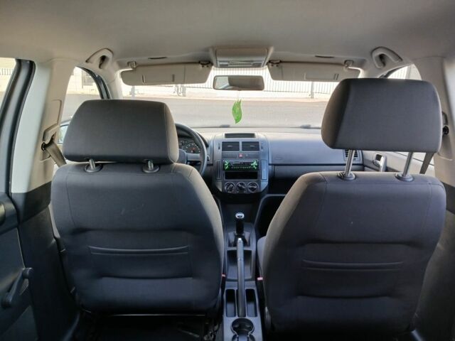 Серый Фольксваген Поло, объемом двигателя 0 л и пробегом 180 тыс. км за 4600 $, фото 3 на Automoto.ua