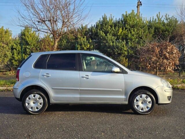 Серый Фольксваген Поло, объемом двигателя 1.4 л и пробегом 199 тыс. км за 5099 $, фото 8 на Automoto.ua