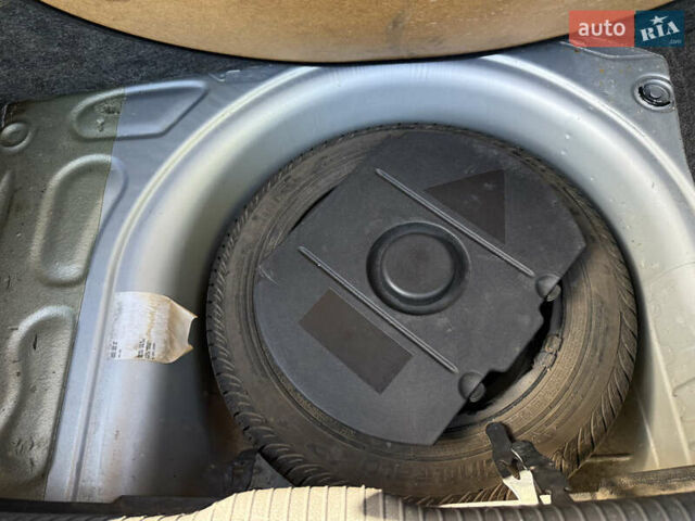 Серый Фольксваген Поло, объемом двигателя 1.39 л и пробегом 133 тыс. км за 4500 $, фото 9 на Automoto.ua