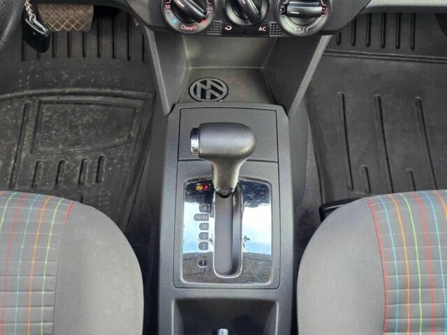 Серый Фольксваген Поло, объемом двигателя 1.4 л и пробегом 199 тыс. км за 5099 $, фото 4 на Automoto.ua