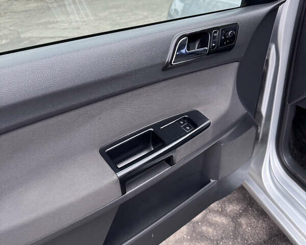 Серый Фольксваген Поло, объемом двигателя 1.4 л и пробегом 199 тыс. км за 4800 $, фото 9 на Automoto.ua