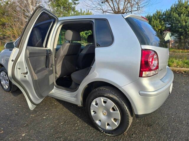 Серый Фольксваген Поло, объемом двигателя 1.4 л и пробегом 199 тыс. км за 5099 $, фото 19 на Automoto.ua