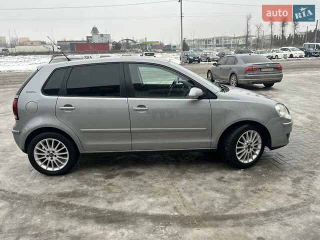 Серый Фольксваген Поло, объемом двигателя 1.42 л и пробегом 265 тыс. км за 5000 $, фото 18 на Automoto.ua