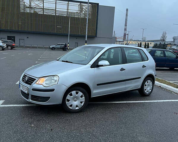 Сірий Фольксваген Поло, об'ємом двигуна 1.4 л та пробігом 113 тис. км за 5200 $, фото 21 на Automoto.ua