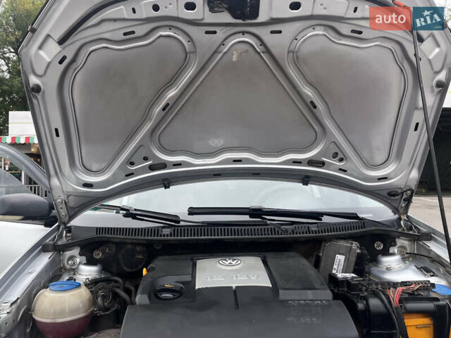 Серый Фольксваген Поло, объемом двигателя 1.2 л и пробегом 234 тыс. км за 4900 $, фото 34 на Automoto.ua