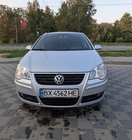 Сірий Фольксваген Поло, об'ємом двигуна 1.6 л та пробігом 188 тис. км за 5600 $, фото 2 на Automoto.ua