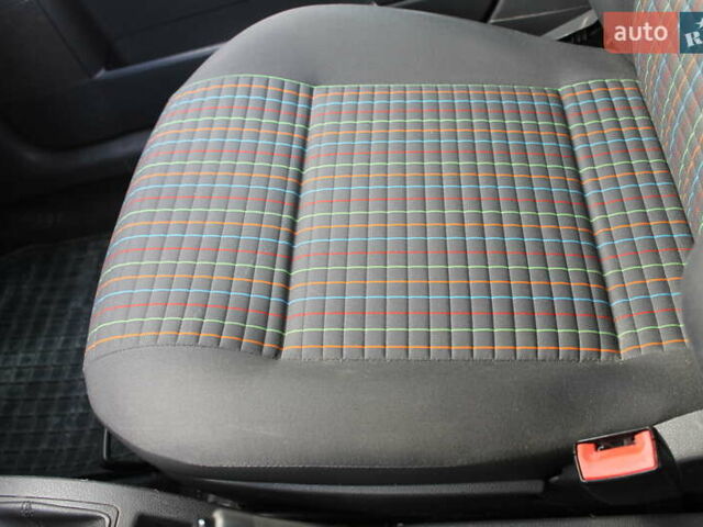 Серый Фольксваген Поло, объемом двигателя 1.4 л и пробегом 263 тыс. км за 4500 $, фото 20 на Automoto.ua