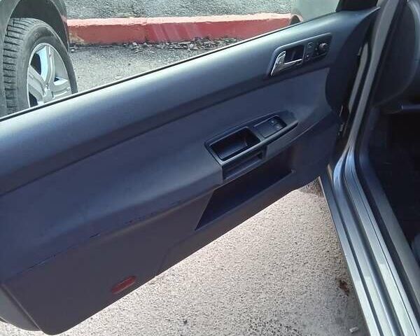 Сірий Фольксваген Поло, об'ємом двигуна 1.2 л та пробігом 243 тис. км за 3500 $, фото 8 на Automoto.ua