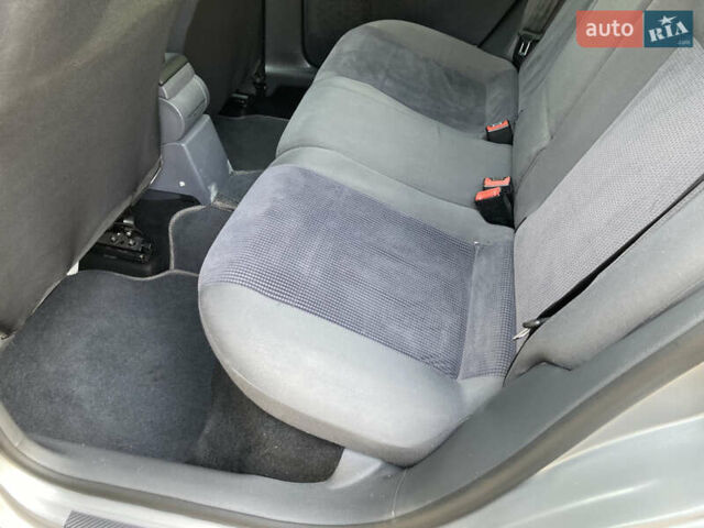 Серый Фольксваген Поло, объемом двигателя 1.39 л и пробегом 201 тыс. км за 4350 $, фото 35 на Automoto.ua