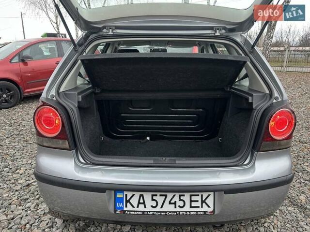 Серый Фольксваген Поло, объемом двигателя 1.4 л и пробегом 278 тыс. км за 5400 $, фото 19 на Automoto.ua