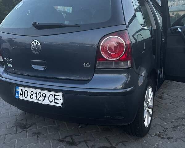 Сірий Фольксваген Поло, об'ємом двигуна 1.6 л та пробігом 220 тис. км за 4500 $, фото 12 на Automoto.ua