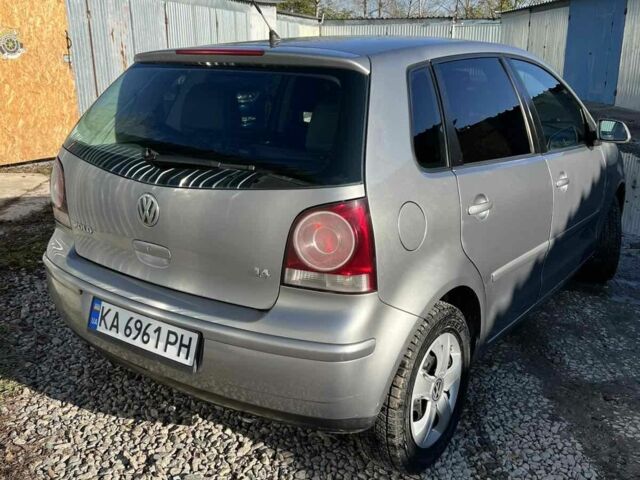 Серый Фольксваген Поло, объемом двигателя 1.4 л и пробегом 157 тыс. км за 4700 $, фото 6 на Automoto.ua