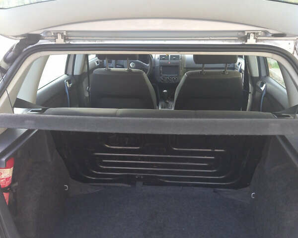 Сірий Фольксваген Поло, об'ємом двигуна 1.39 л та пробігом 271 тис. км за 3900 $, фото 8 на Automoto.ua